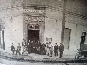 Antigua Confitería Vallerga, fundada en 1883 (Esquina de Pellegrini y Ceballos)