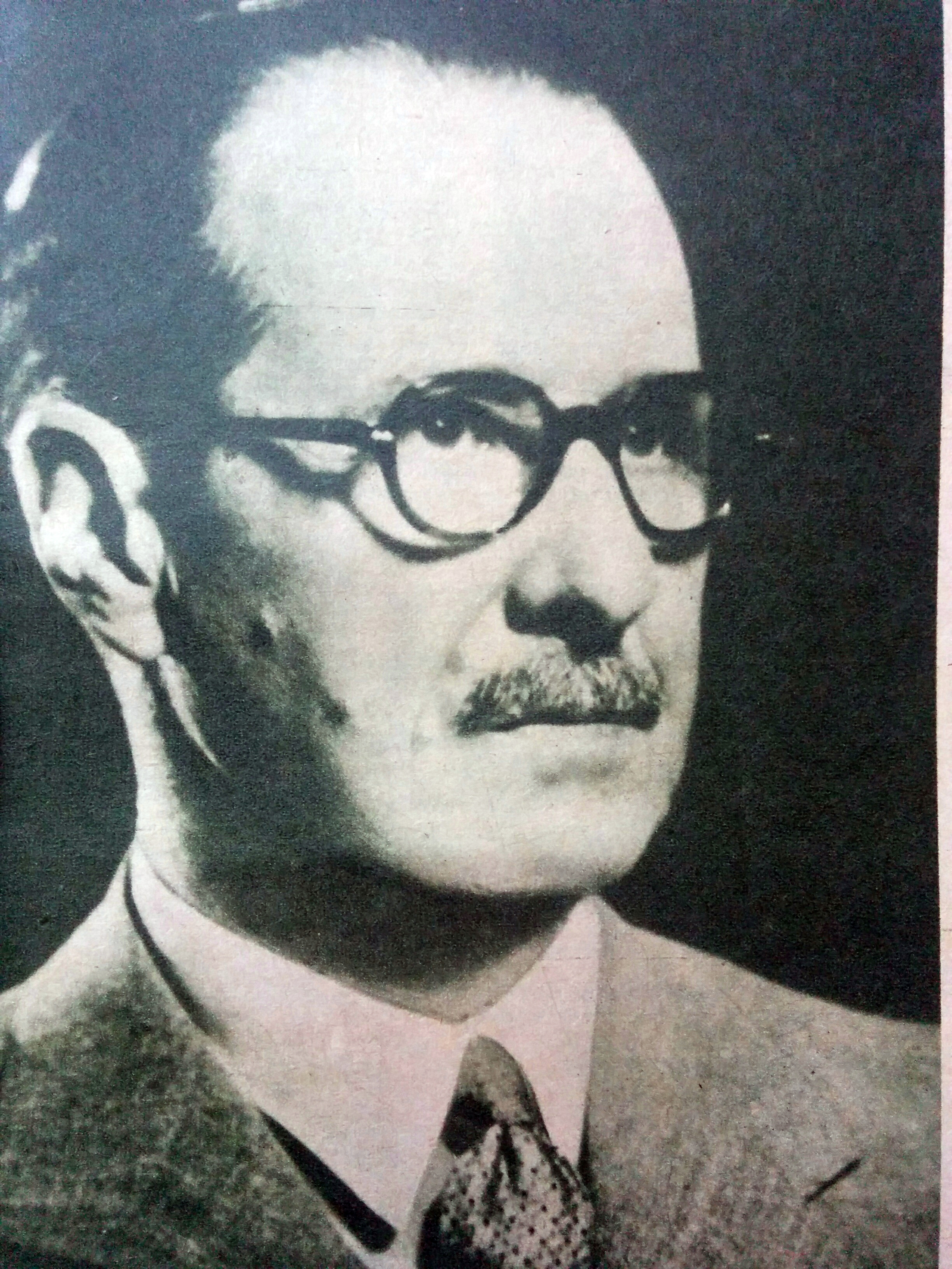 Retrato de Constancio C Vigil (1876-1954).