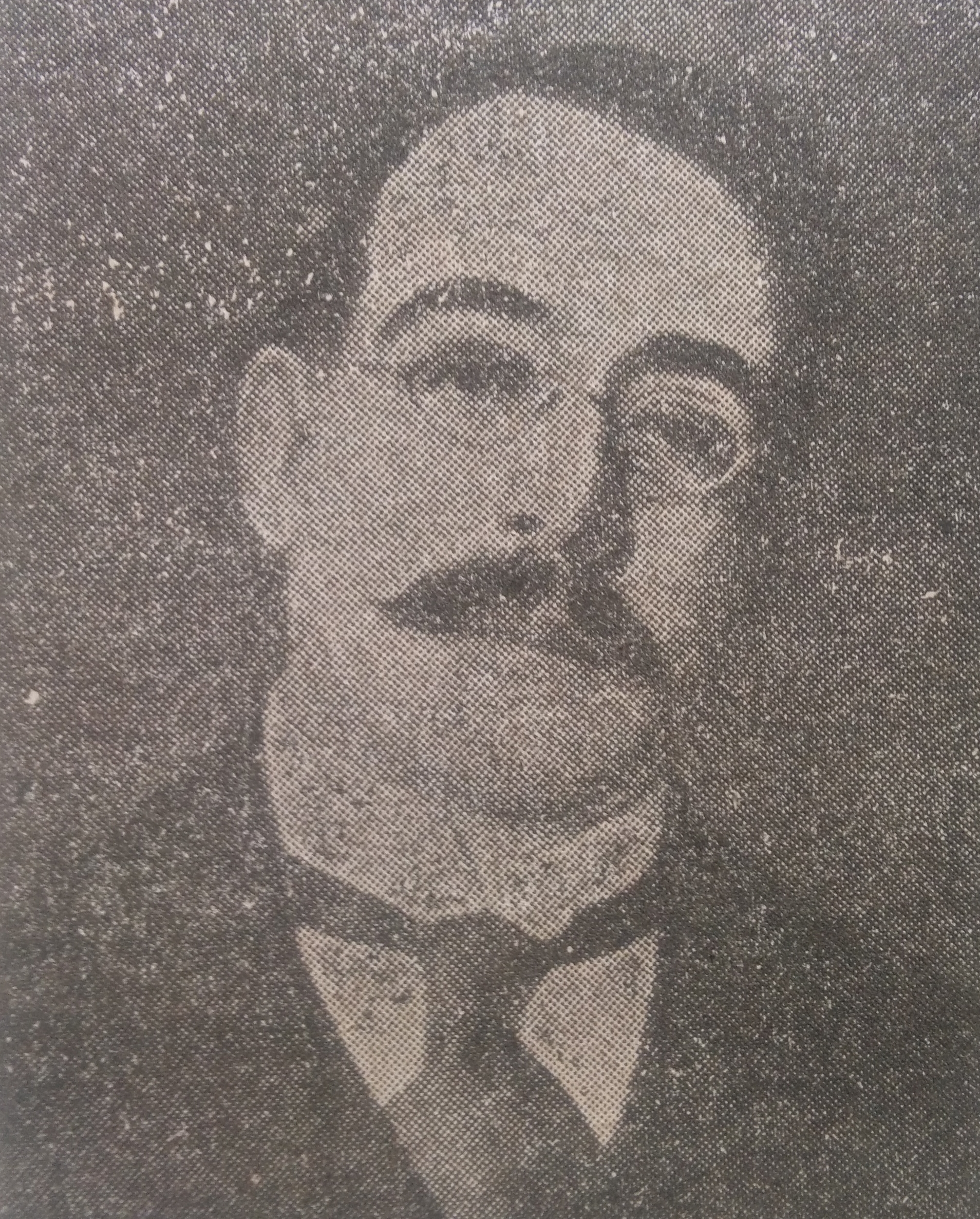 El gran poeta, escritor, historiador y humanista, Leopoldo Lugones, nacido el 13 junio de 1874. Se suicidó, el 18 de febrero de 1938.