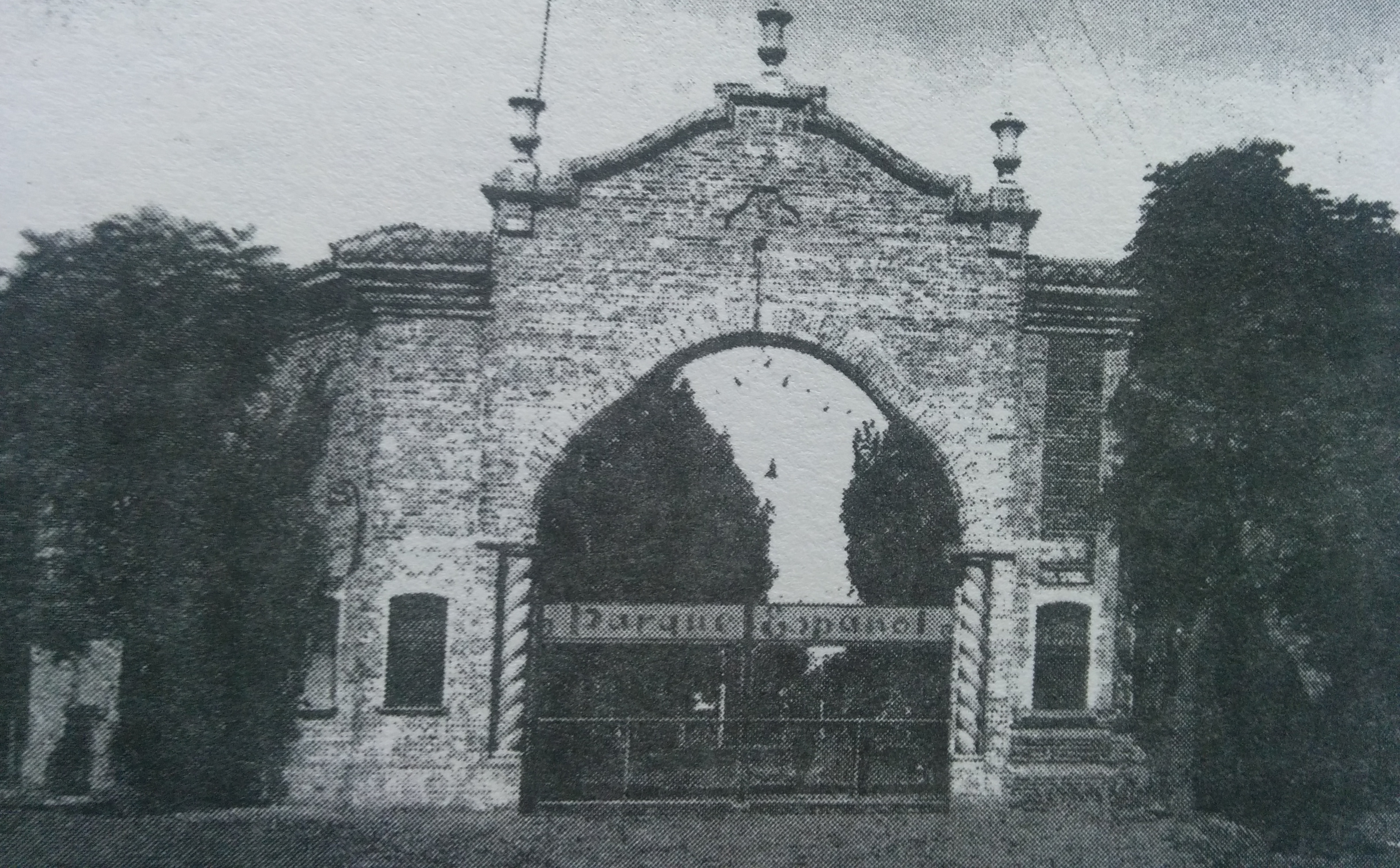 El delicioso e inolvidable Prado Español de Chivilcoy, inaugurado el 25 de enero de 1920. Las fiestas populares, del mes de enero de 1923.