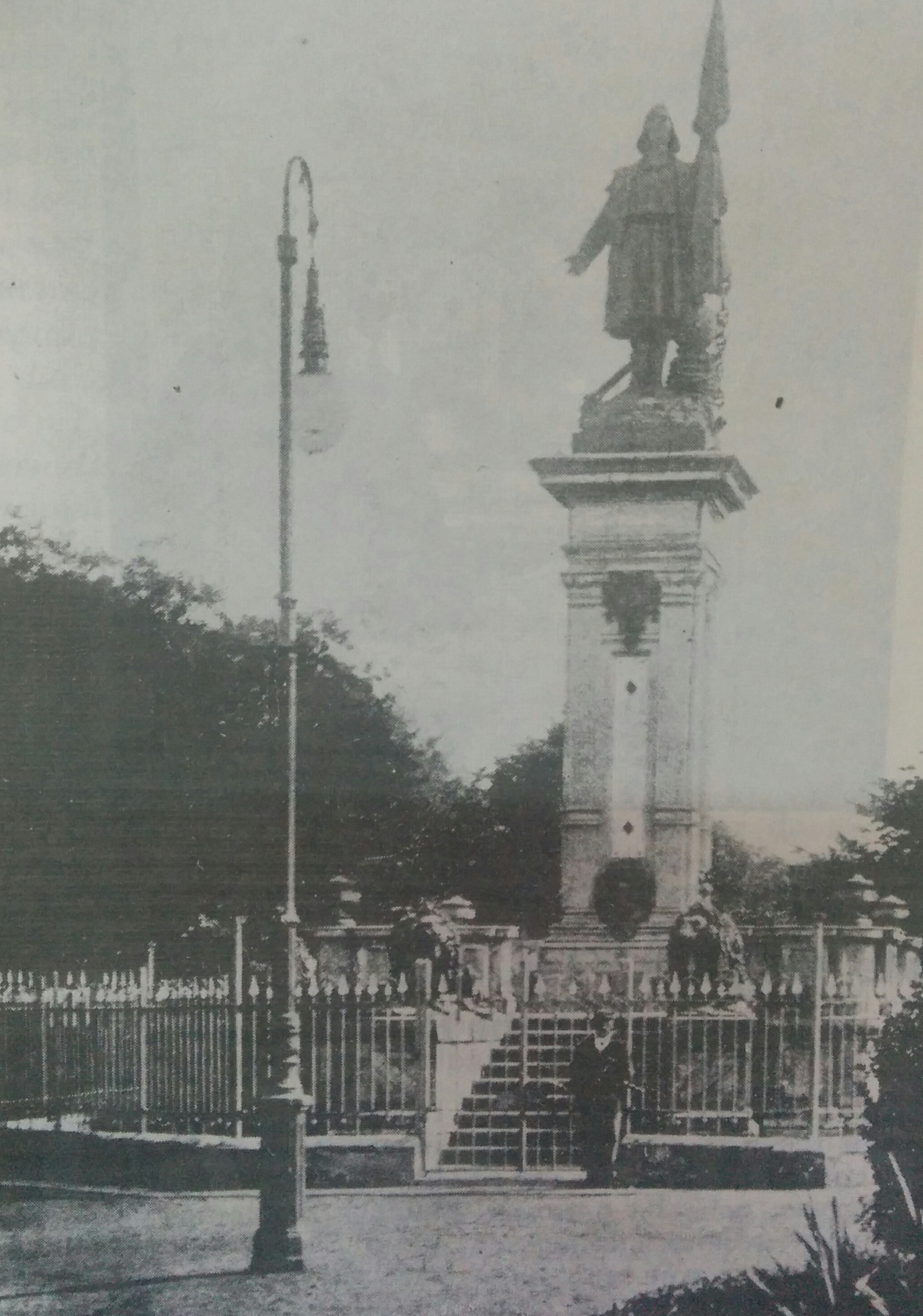 Imágenes fotográficas de Chivilcoy correspondientes al año 1892, cuando fue declarada Ciudad el 27 de agosto.