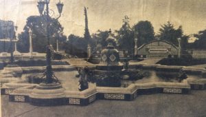 La plaza España de Chivilcoy, cuyas obras de restauración y embellecimiento, se inauguraron el 22 de octubre de 1940.