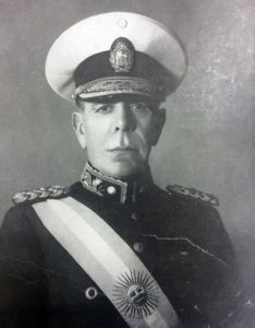 El Gral. de Brigada, Edelmiro Julián Farrell (1887-1980), presidente de la Nación, desde el 10 de marzo de 1944, hasta el 4 de junio de 1946.