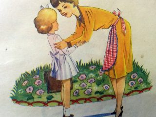 Ilustraciones alusivas al día de la Madre, aparecidas en diferentes libros de lectura, de escuela primaria, correspondientes a distintas épocas.
