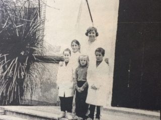 Escuela Nº 7 de Chivilcoy, fundada el 1 de febrero de 1884. El 21 de octubre de 1939, se le impuso el ilustre nombre, de la pedagoga y escritora argentina, Juana Paula Manso.