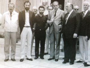 El Dr. Favaloro, visitando el Hospital Municipal de Chivilcoy, el sábado 29 de noviembre de 1986.