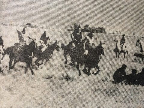 Rodaje del filme «Santos Vega» , en la estancia «Las 4 Marías», de Gorostiaga, en marzo de 1971. Fue director de la película, el joven realizador, Carlos Federico Borcosque.