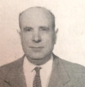 Don Manuel Antuña, fundador de la antigua y tradicional imprenta, que estaba ubicada, en la intersección, de las calles Belgrano y Río Juramentro. Dicha imprenta, que nació el 6 de mayo de 1943, prosiguió luego, en manos de su propio hijo, Héctor Manuel Antuña, fallecido el 28 de septiembre de 2001; lo que determinó el cierre, de este importante taller geográfico.