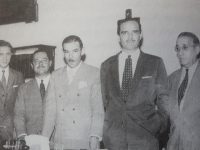 El Dr. Falabella, junto a sus principales colaboradores, cuando asumió, como comisionado municipal de Chivilcoy. Estuvo al frente de la comuna, de nuestra ciudad, desde el mes de marzo, hasta junio de 1957.