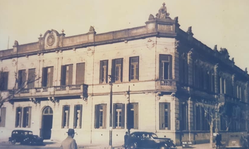 Los inicios, de las Escuelas primarias Nro. 1 “Domingo Faustino Sarmiento” y Nro. 2 “Dr. Antonio Bermejo” (1866).