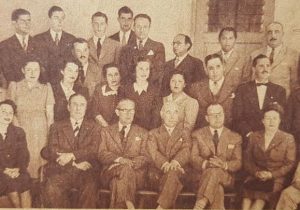 El Colegio Nacional, en una antigua fotografía, aparecida en las columnas, del matutino porteño de «La Nación», el 2 de octubre de 1944, para la celebración, del nonagésimo aniversario, de la fundación de nuestra ciudad de Chivilcoy.
