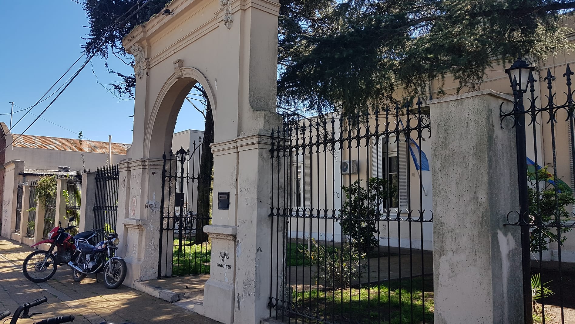 ARCHIVO LITERARIO MUNICIPAL