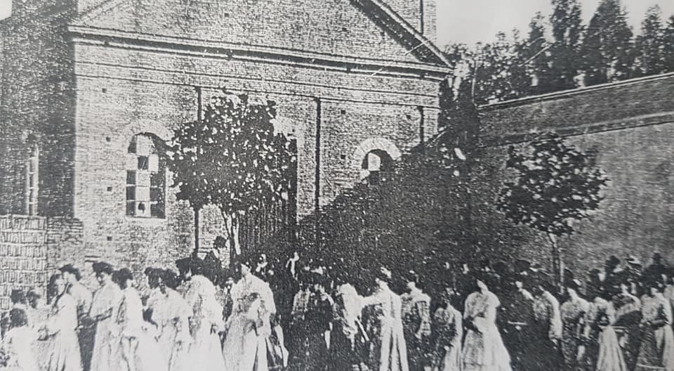 La declaración de Parroquia Nuestra Señora del Carmen, el 16 de julio de 1937. La festividad patronal, del 16 de julio de 1949, hace ya, 70 años transcurridos…