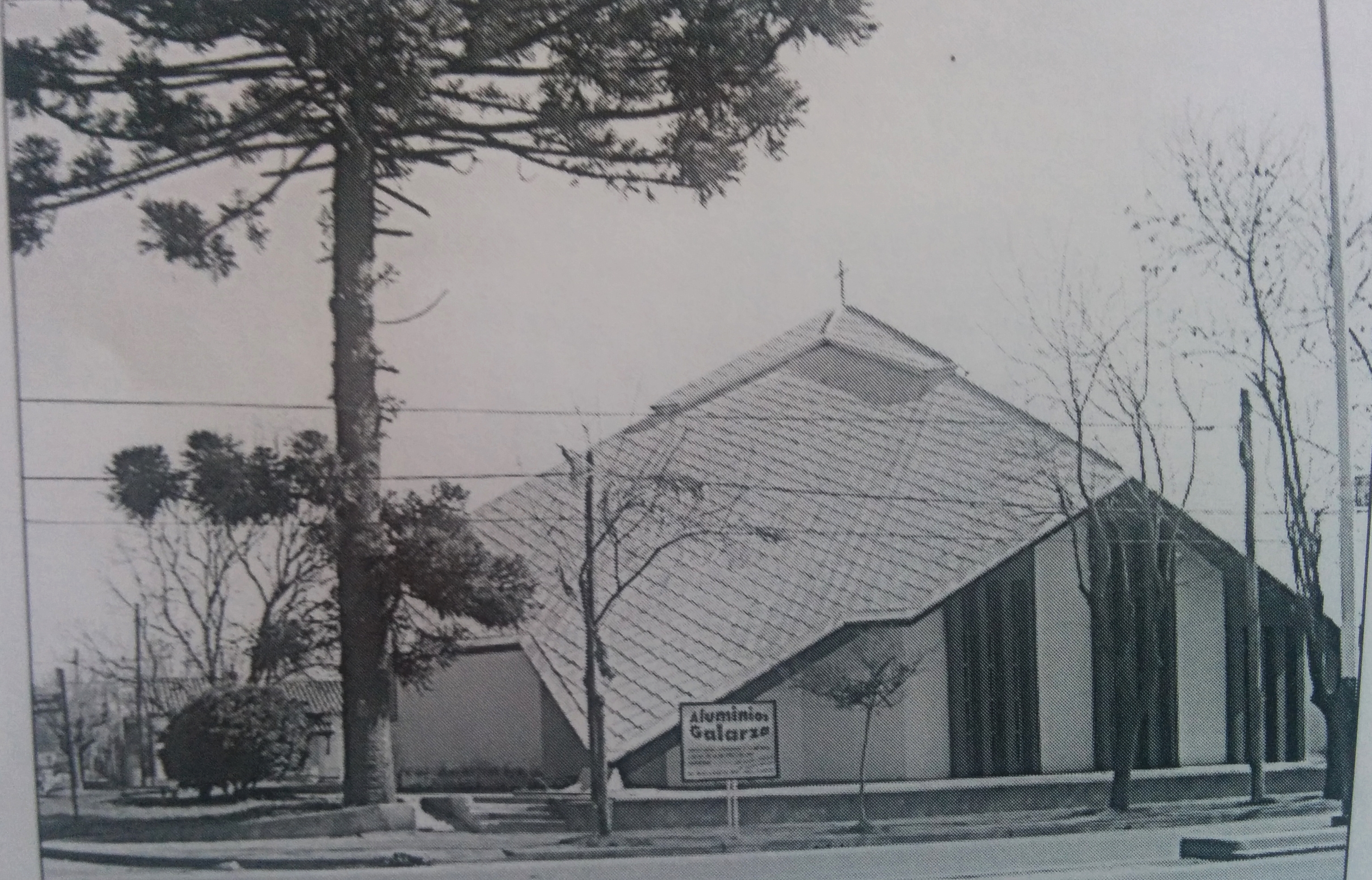 Parroquia Cristo Obrero, inaugurada en 1972
