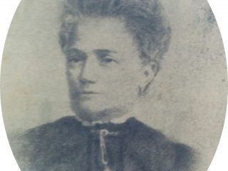 Doña Herminia Gardella de Cores, primera presidenta del Patronato de la Infancia, en 1899.