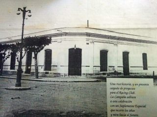 Antigua sede del Club Racing, en la esquina de la avenida Soarez y calle Alsina.