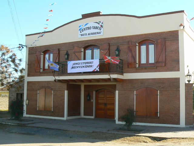 Los cuarenta años del Centro Vasco “Beti Aurrera”, de Chivilcoy
