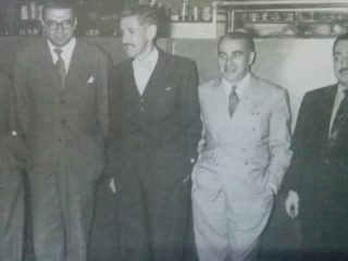 Argentino Galván, junto a los músicos argentinos, Osvaldo Pugliese, Ariel Ramírez, Carlos Guastavino y Lucio Demare.