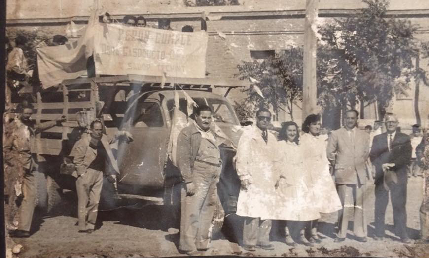 A mi padre, el maestro Carlos Armando