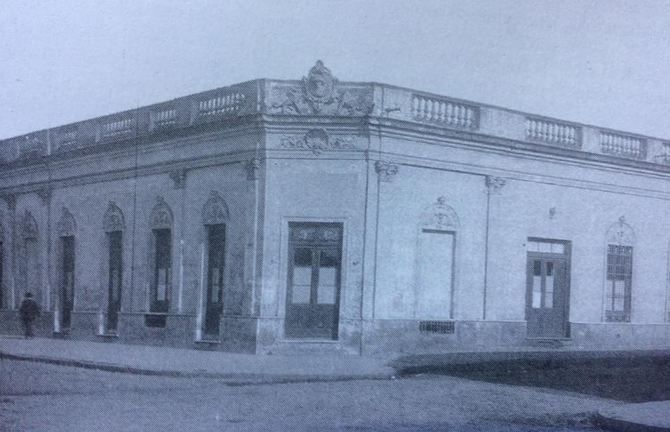 La Escuela Técnica, en una estampa fotográfica de 1935, cuando cumplió sus 25 años, "Bodas de Plata".