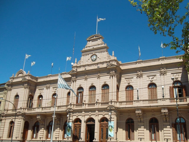 Asunciones de intendentes municipales de Chivilcoy, en el mes de diciembre