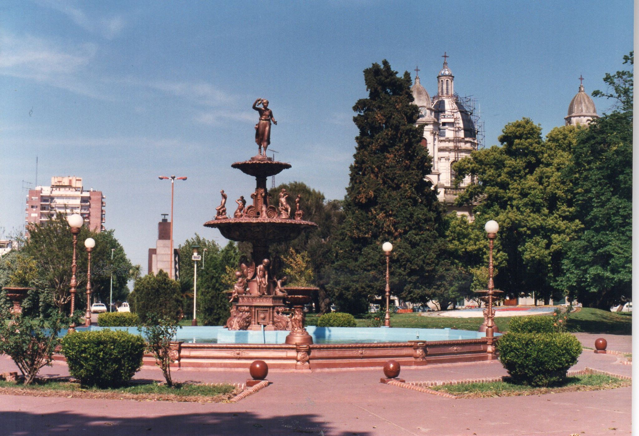 La fuente de la Diosa Hebe, en la plaza 25 de Mayo ¿Cuándo se inauguró?