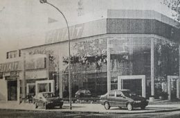 La agencia de automóviles «LAYPEN», inaugurada el 11 de abril de 1997. Fueron sus propietarios, los hermanos José y Héctor Lucy.