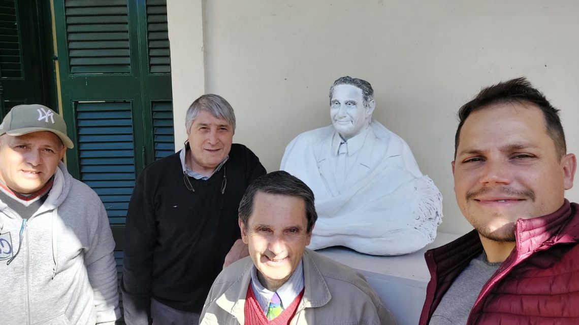 Busto de Carlos Armando Costanzo, en el Complejo Histórico Municipal